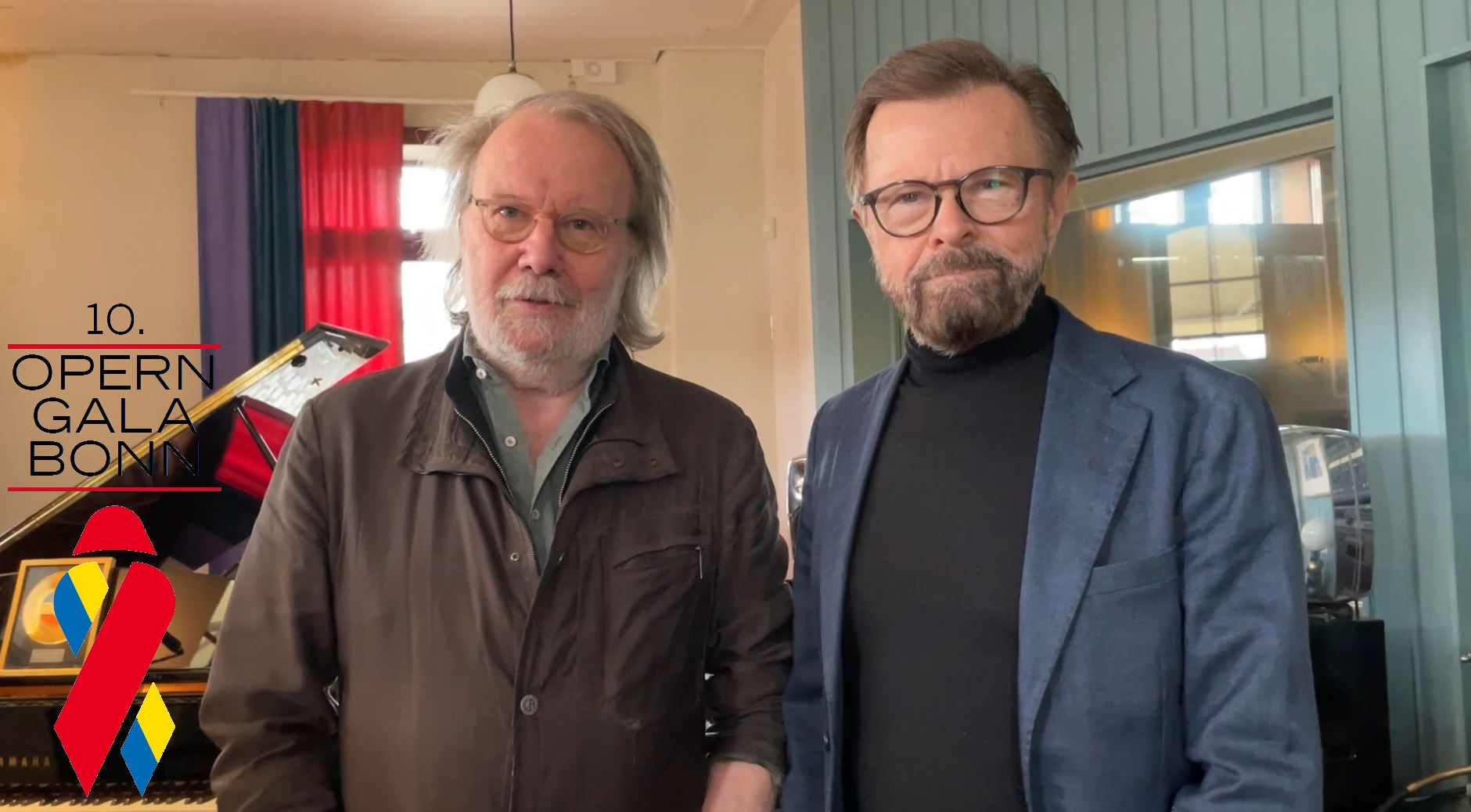 Benny Andersson und Björn Alvaeus grüßen die Besucherinnen der 10. Operngala Bonn